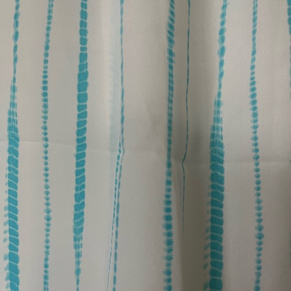 Banana Republic sleeveless blouse with button in back size 0, NWT - Picture 7 of 7